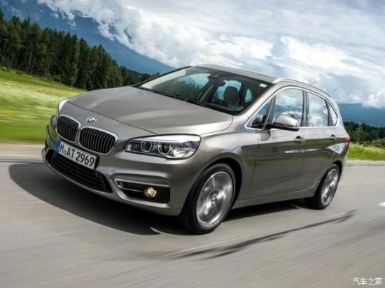 R(M) R2ϵA(ch)ctive Tourer 2014 225i